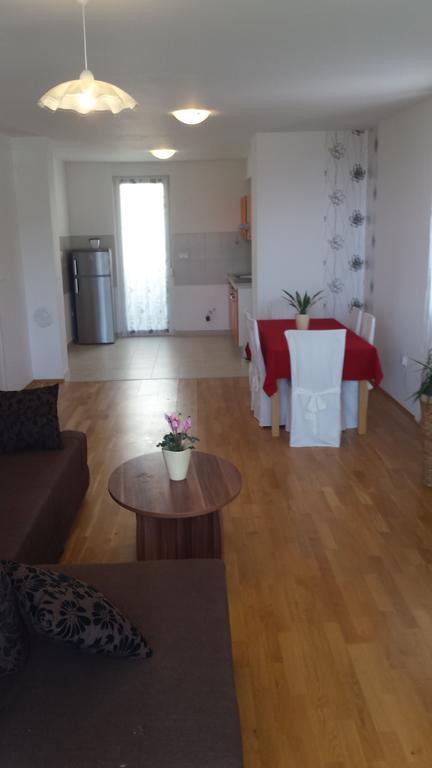 Apartment Kristijan Makarska Bilik gambar